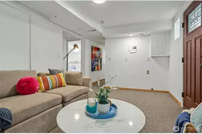 4317 Phinney Avenue N, Seattle, WA 98103 - Photo 24