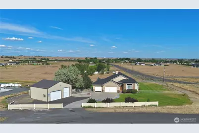 7019 NE Lake Vista Drive, Moses Lake, WA 98837 - Photo 1