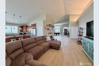 7019 NE Lake Vista Drive, Moses Lake, WA 98837 - Photo 6