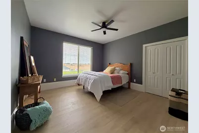 7019 NE Lake Vista Drive, Moses Lake, WA 98837 - Photo 18