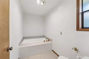 1780 N Harmon St, Tacoma, WA 98406 - Photo 16