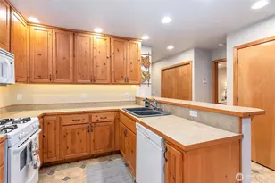 6978 Rainier Way, Deming, WA 98244 - Photo 10