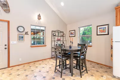 6978 Rainier Way, Deming, WA 98244 - Photo 8