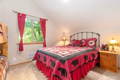 6978 Rainier Way, Deming, WA 98244 - Photo 24