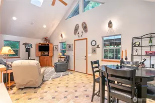 6978 Rainier Way, Deming, WA 98244 - Photo 6