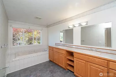 2015 W 7th Street, Port Angeles, WA 98363 - Photo 16