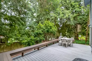 22121 4th Ave SE, Bothell, WA 98021 - Photo 2