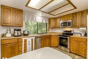 22121 4th Ave SE, Bothell, WA 98021 - Photo 4