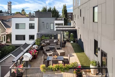 210 W Comstock Street #301, Seattle, WA 98119 - Photo 2