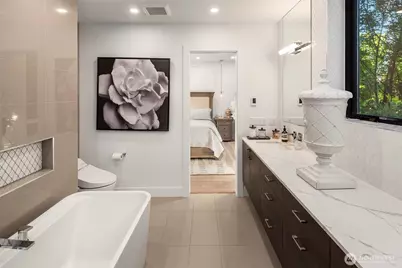 210 W Comstock Street #301, Seattle, WA 98119 - Photo 22