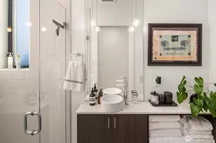 210 W Comstock St, Seattle, WA 98119 - Photo 24
