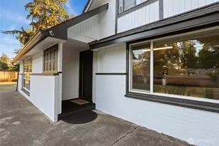 8406 Paine St SW, Lakewood, WA 98499 - Photo 2