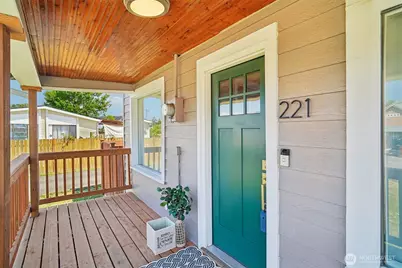 221 3rd Avenue NW, Pacific, WA 98047 - Photo 2