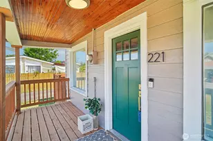 221 3rd Ave NW, Pacific, WA 98047 - Photo 2