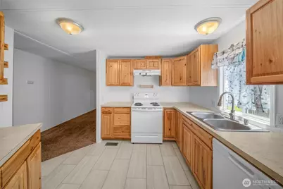 9900 Blomberg Street SW #14, Olympia, WA 98512 - Photo 10