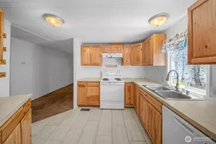 9900 Blomberg Street SW, Olympia, WA 98512 - Photo 10