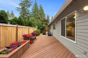 19326 2nd Dr SE, Bothell, WA 98012 - Photo 28