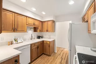 19326 2nd Dr SE, Bothell, WA 98012 - Photo 10