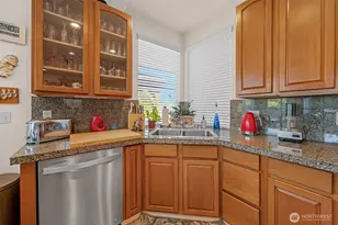 7019 129th St SE, Snohomish, WA 98296 - Photo 4
