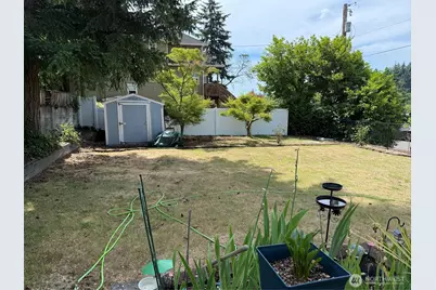 4143 W E Street, Bremerton, WA 98312 - Photo 20