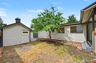 20006 117th St E, Bonney Lake, WA 98391 - Photo 30
