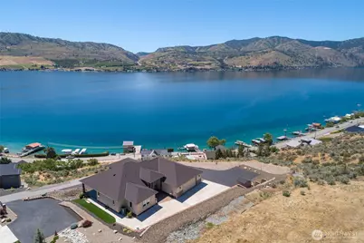 229 Apple Avenue, Chelan, WA 98816 - Photo 2