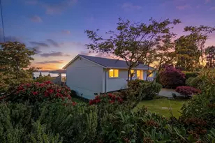 3420 W 3rd St, Anacortes, WA 98221 - Photo 2