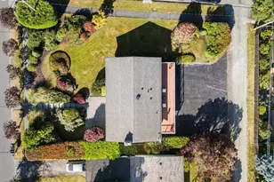 3420 W 3rd St, Anacortes, WA 98221 - Photo 28