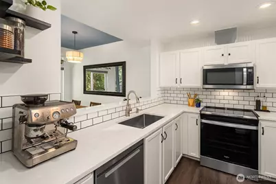 14714 53rd Avenue W #128, Edmonds, WA 98026 - Photo 6