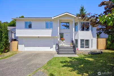 8407 12th Street NE, Lake Stevens, WA 98258 - Photo 1