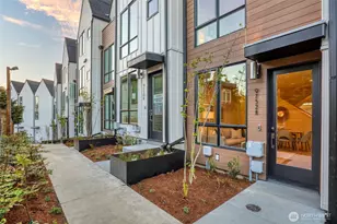 9744 B Holman Rd NW, Seattle, WA 98117 - Photo 2
