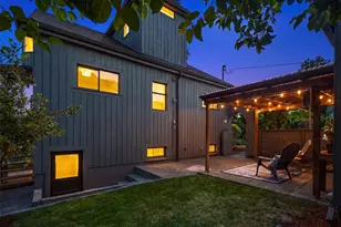 3802 NE 52nd St, Seattle, WA 98105 - Photo 28