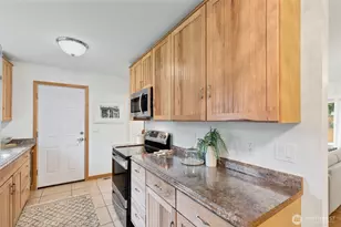20068 21st Ave NE, Shoreline, WA 98155 - Photo 12