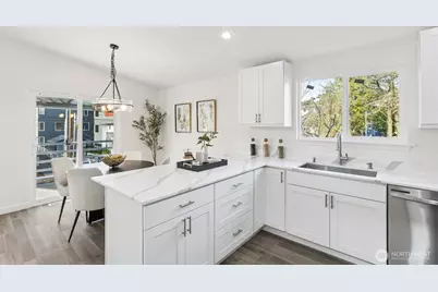 7002 42nd Avenue S, Seattle, WA 98118 - Photo 12