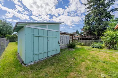 2424 Cleveland Avenue, Everett, WA 98201 - Photo 32