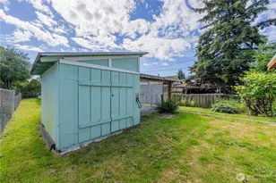 2424 Cleveland Ave, Everett, WA 98201 - Photo 32