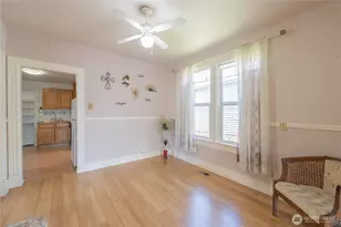 2424 Cleveland Ave, Everett, WA 98201 - Photo 14