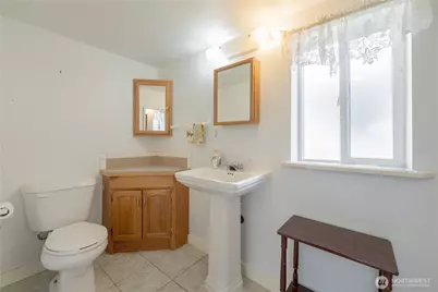 2424 Cleveland Avenue, Everett, WA 98201 - Photo 22