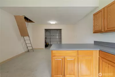 2424 Cleveland Avenue, Everett, WA 98201 - Photo 38