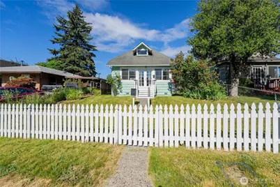 2424 Cleveland Avenue, Everett, WA 98201 - Photo 1