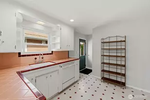4414 NE 65th St, Seattle, WA 98115 - Photo 14