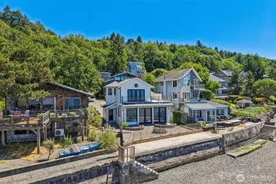 9839 51st Avenue SW, Seattle, WA 98136 - Photo 2