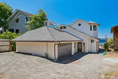 9839 51st Avenue SW, Seattle, WA 98136 - Photo 8