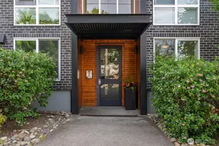 2901 S Jackson St, Seattle, WA 98116 - Photo 2
