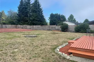 1988 Cascade View Dr, Camano Island, WA 98282 - Photo 18