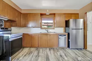 415 S Macleod Ave, Arlington, WA 98223 - Photo 14
