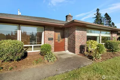 415 S Macleod Avenue, Arlington, WA 98223 - Photo 2