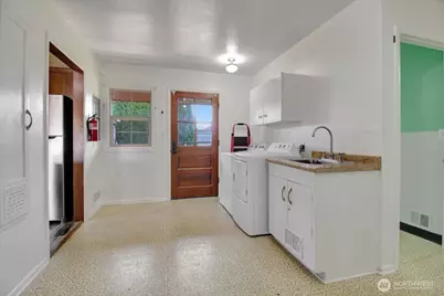 415 S Macleod Avenue, Arlington, WA 98223 - Photo 16