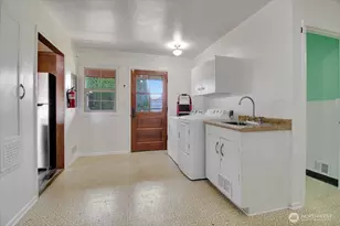 415 S Macleod Ave, Arlington, WA 98223 - Photo 16