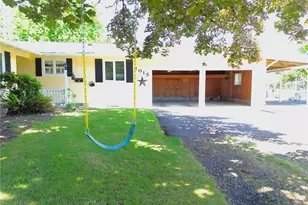 1015 W 5th St, Centralia, WA 98531 - Photo 2